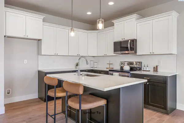 7521 Grapevine Ct, West Richland, WA 99353