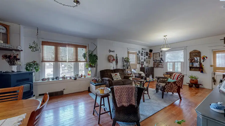 307 C St., Endicott, WA 99125 - #3