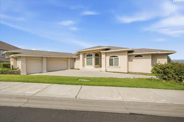 408 Adair Drive, Richland, WA 99352