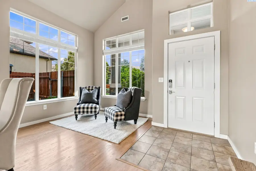 1928 Penny Royal Ave, Richland, WA 99352 - #2