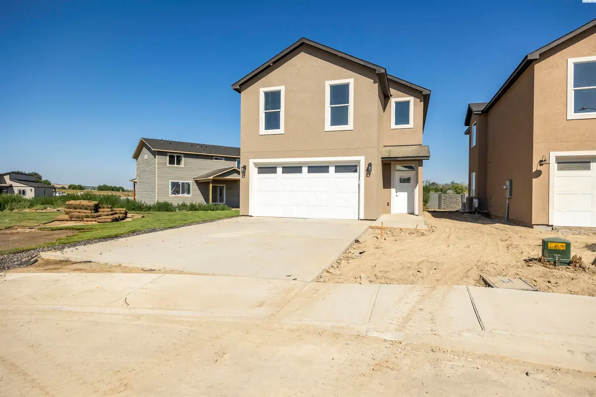 205 Victoria Street, Sunnyside, WA 98944 - #1