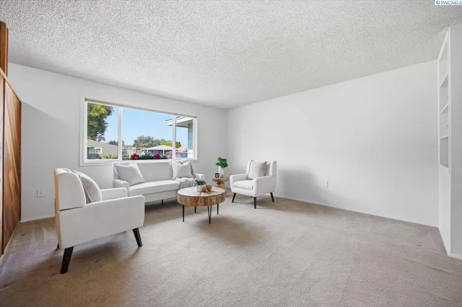 328 N Grant St, Kennewick, WA 99336 - #3