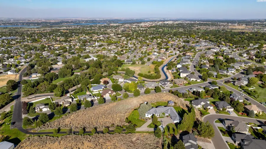 1361 Gage Blvd., Richland, WA 99352 - #3