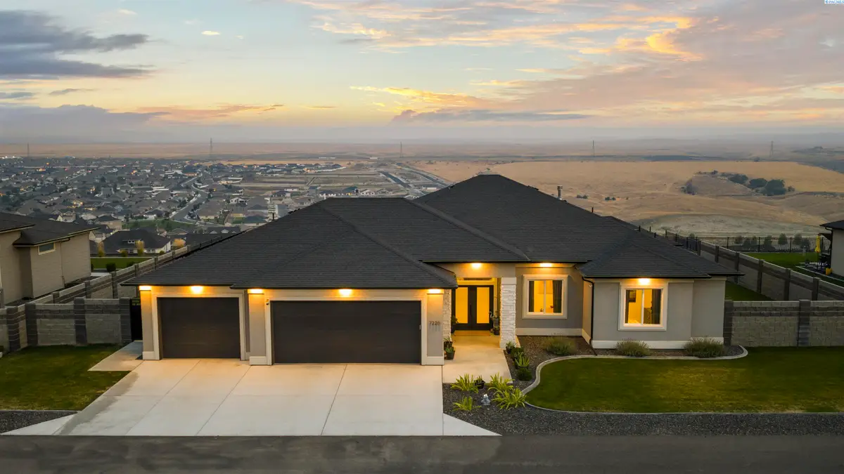 7220 W 22nd Place, Kennewick, WA 99338 - #1