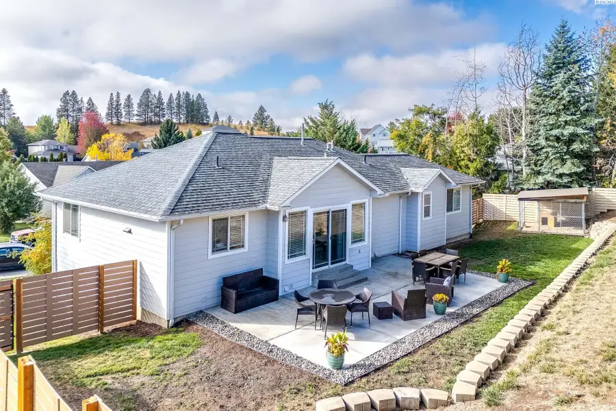 430 NW Thomas St, Pullman, WA 99163 - #2