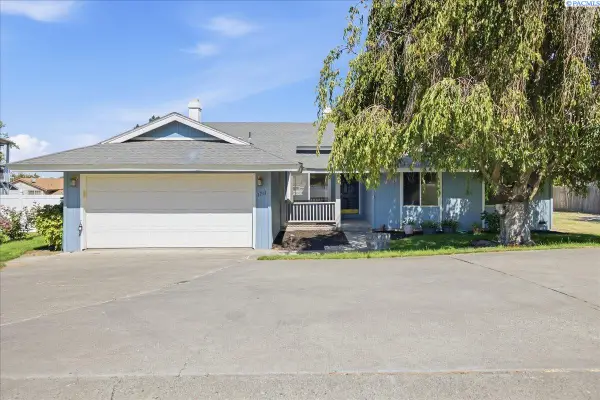 1711 S Kent, Kennewick, WA 99337