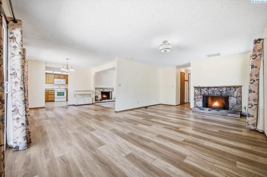 1711 S Kent, Kennewick, WA 99337 - #3