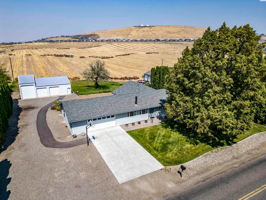 97904 E Clover Road, Kennewick, WA 99338 - #2