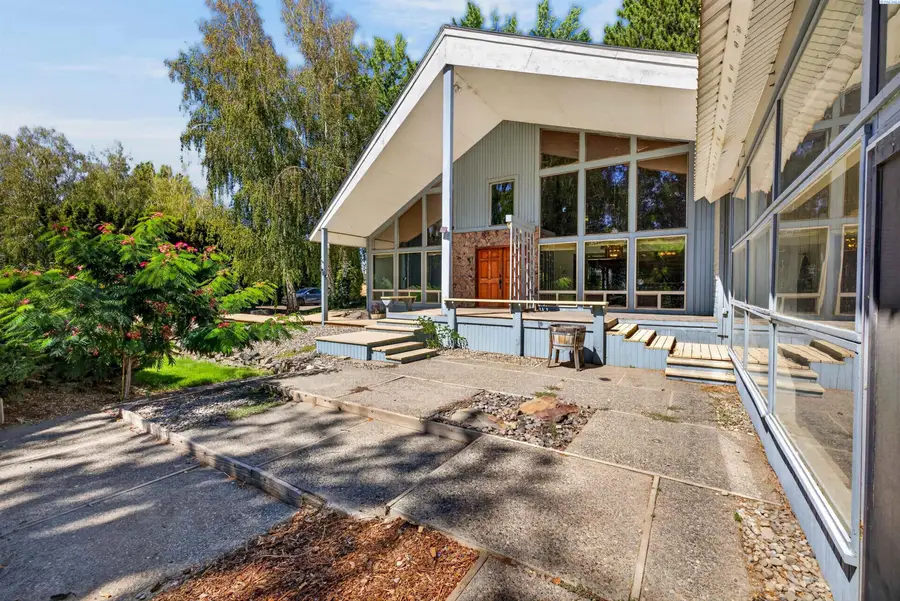 119501 W Mccreadie Rd., Prosser, WA 99350 - #2