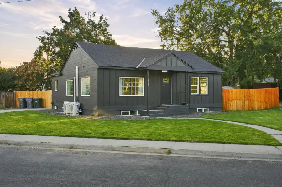 1711 Hunt Ave, Richland, WA 99354 - #2