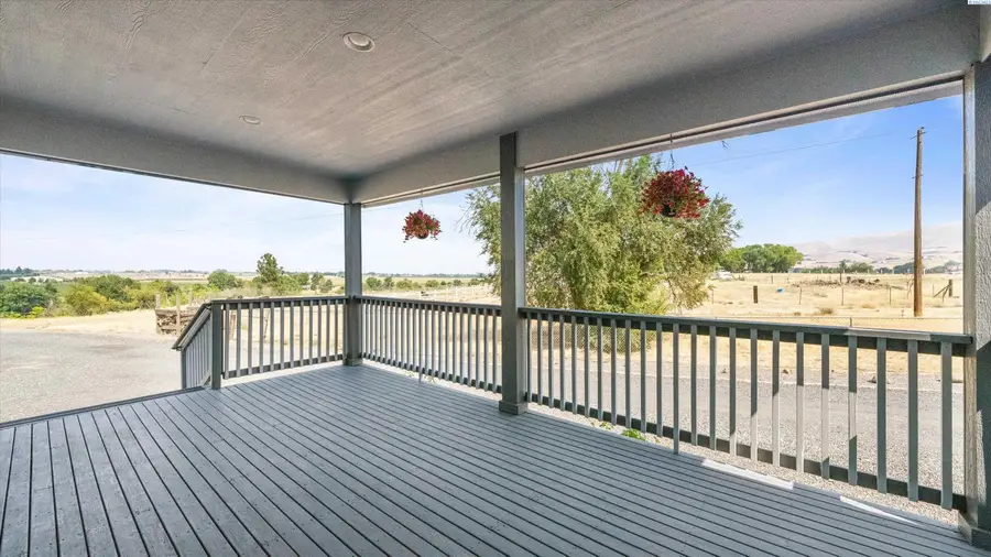 173403 W Byron Rd., Prosser, WA 99350 - #3