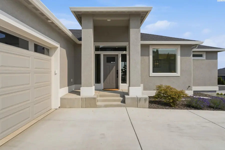 3603 Orchard St, West Richland, WA 99353 - #2