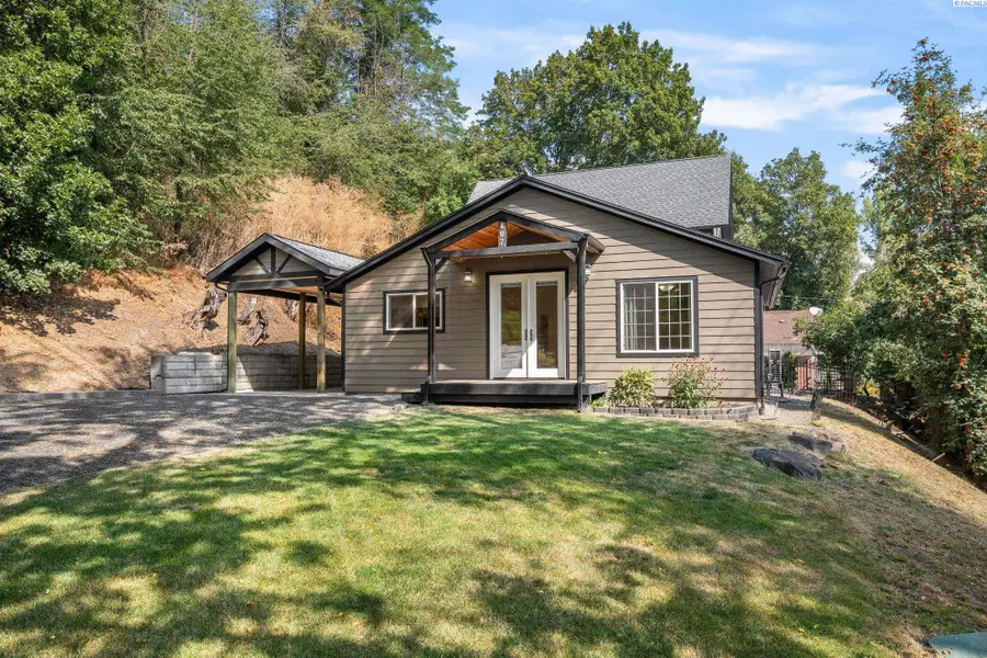 407 S Lake St, Colfax, WA 99111 - #2