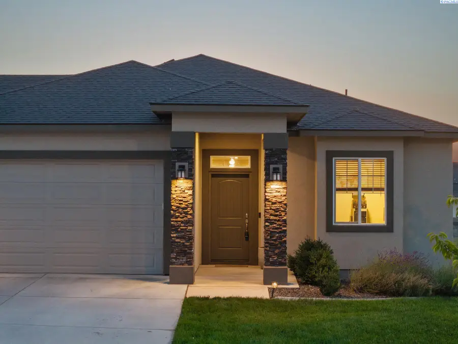 2557 Morris Ave, Richland, WA 99352-5133 - #2