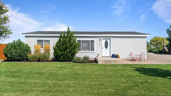 20204 E Bumgarner Drive, Benton City, WA 99320