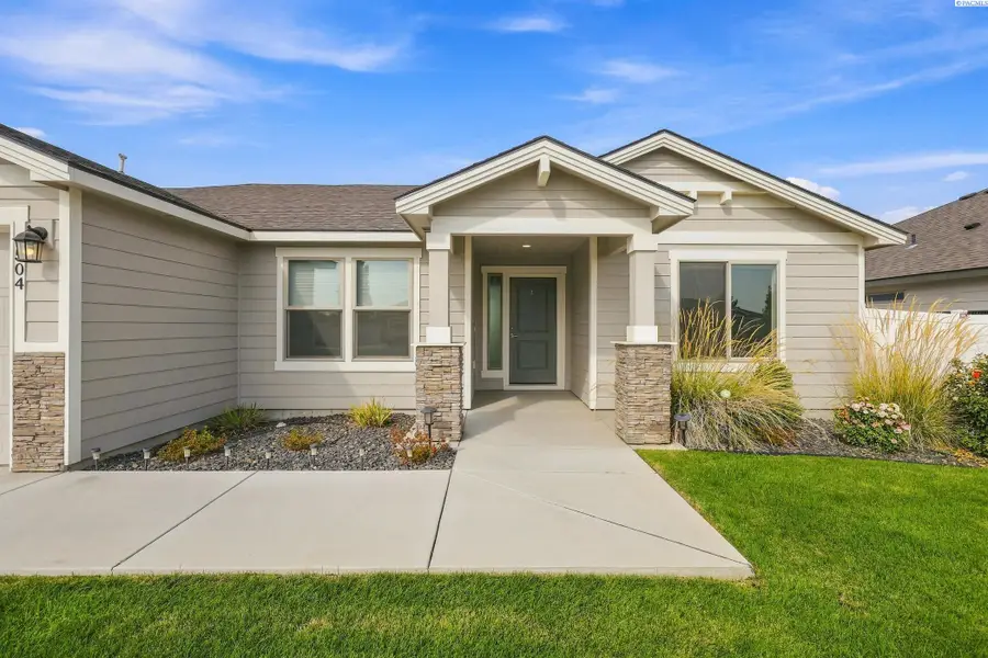 504 Lizzy Lane, Grandview, WA 98930 - #3