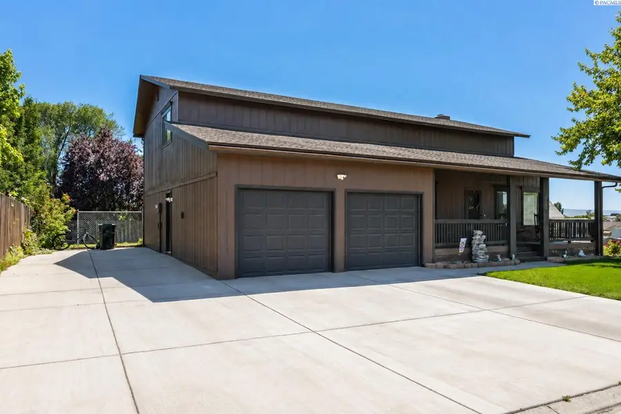 1806 Smith Lane, Grandview, WA 98930 - #2