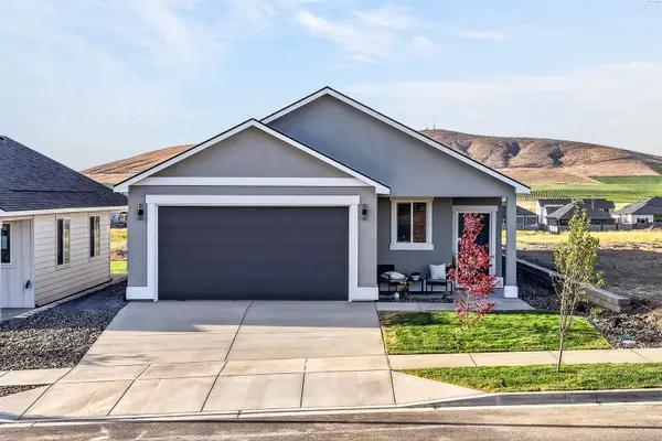 3635 Nuthatch Street Lot 205, Richland, WA 99352