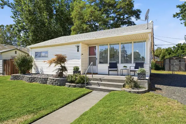 803 Smith Ave, Richland, WA 99352