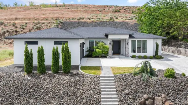 325 Rockwood Drive, Richland, WA 99352