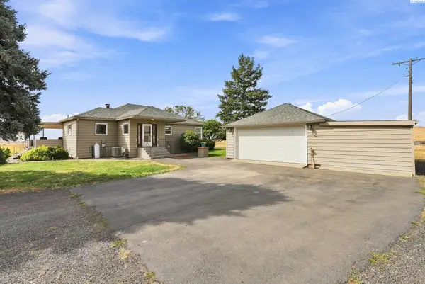 202 Glorfield Rd, St. John, WA 99171