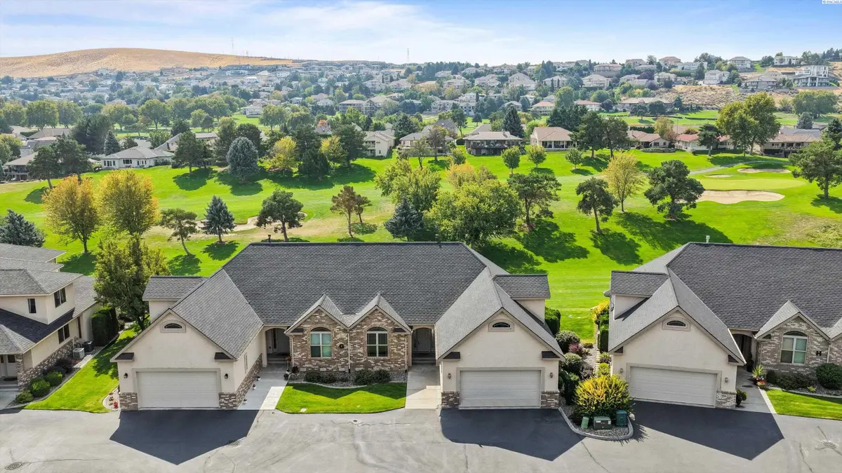 3710 W Canyon Lakes Dr G-102, Kennewick, WA 99337 - #1
