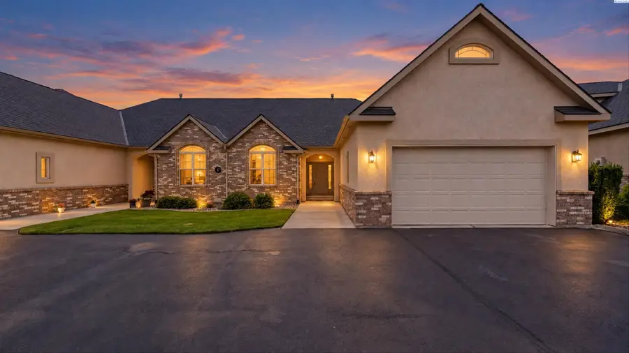 3710 W Canyon Lakes Dr G-102, Kennewick, WA 99337 - #2
