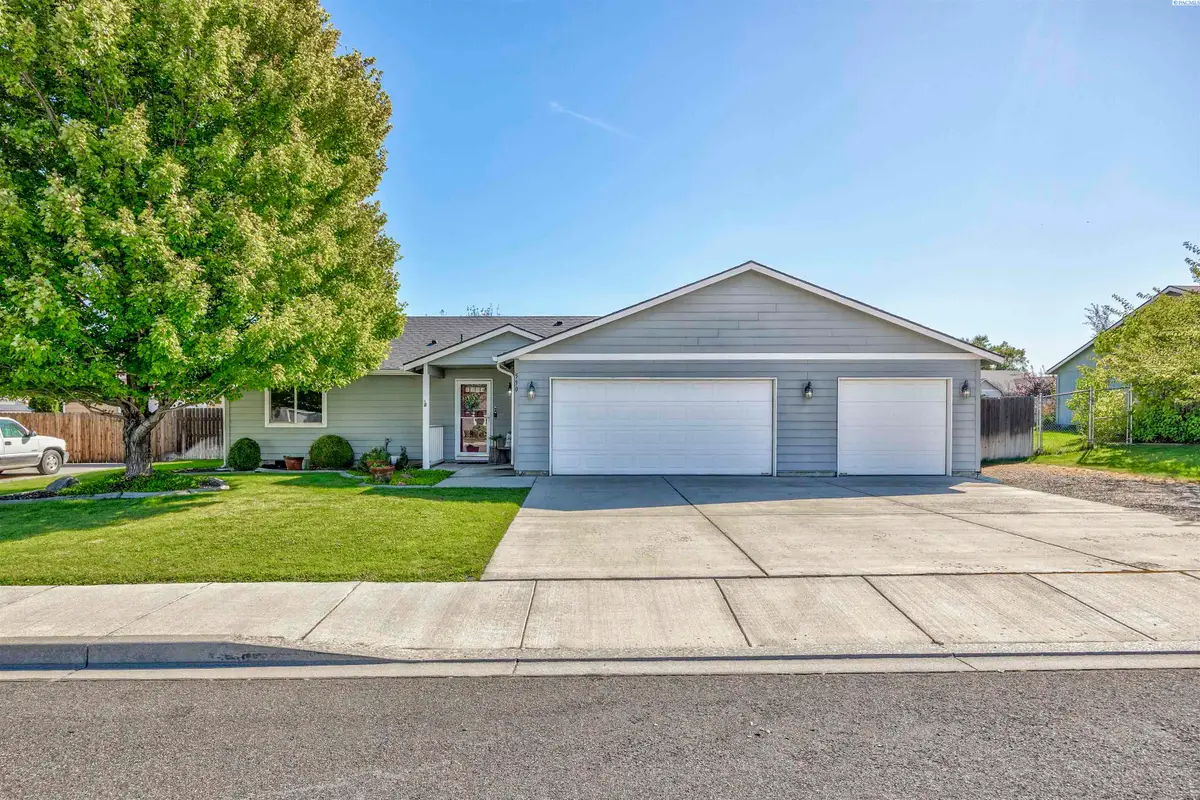 590 Tanglewood Drive, Richland, WA 99352 - #1