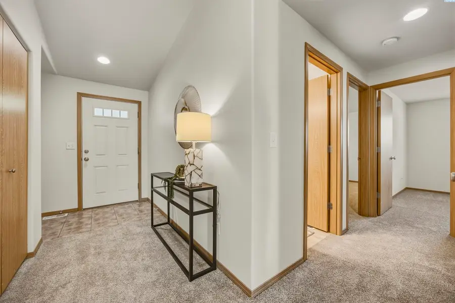 590 Tanglewood Drive, Richland, WA 99352 - #3