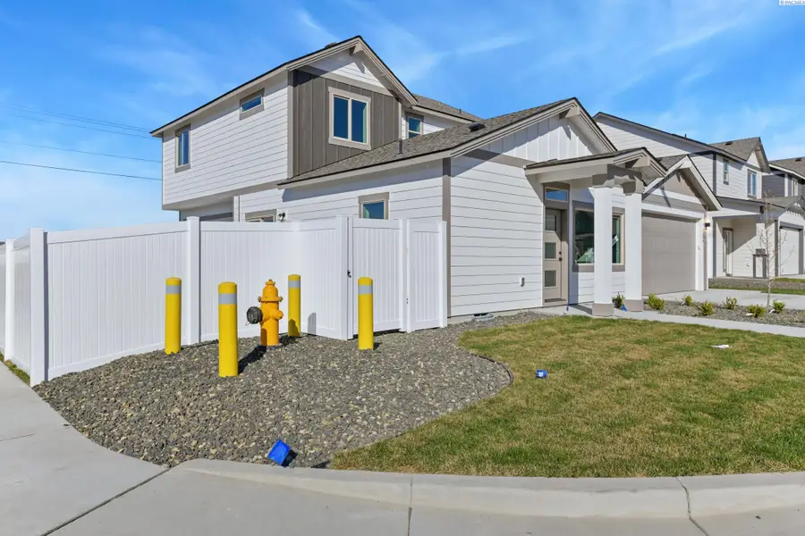 302 Kraus Ct, West Richland, WA 99353 - #2
