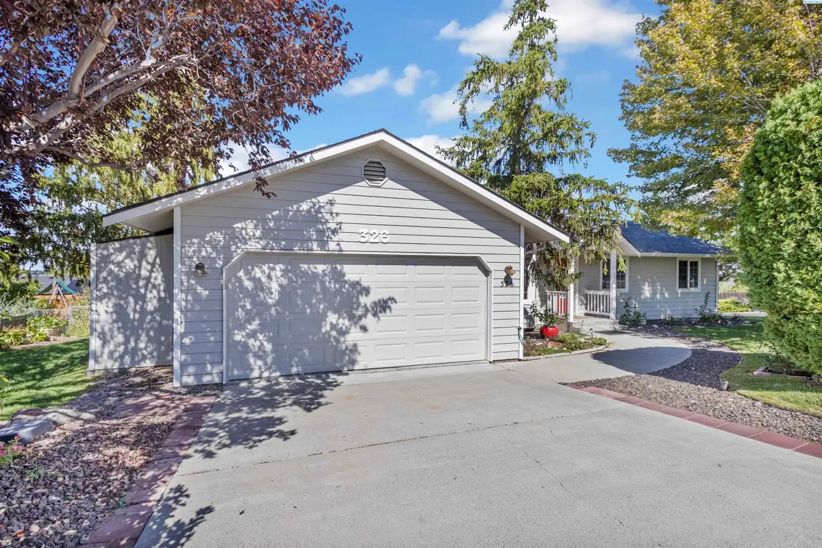 326 Satus St, Richland, WA 99352 - #1