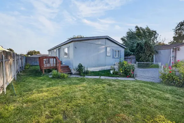 925 N Elm Ave #48, Pasco, WA 99301