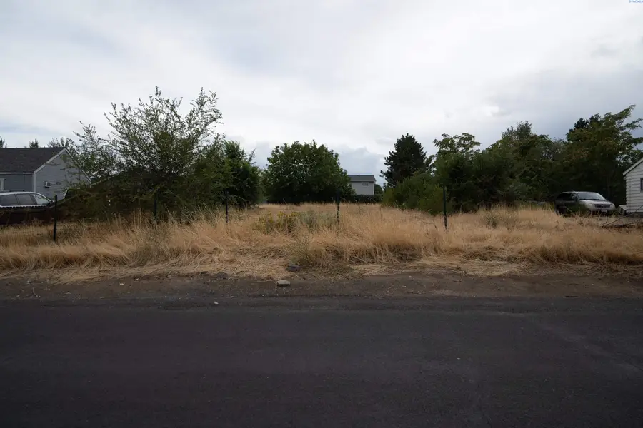 NKA W Rio Grande Ave, Kennewick, WA 99337 - #2