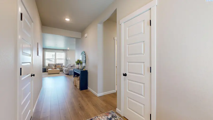 7788 Cardinal Peak Street, West Richland, WA 99353 - #3