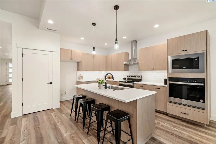 1102 Fairhaven Loop, Richland, WA 99352 - #3
