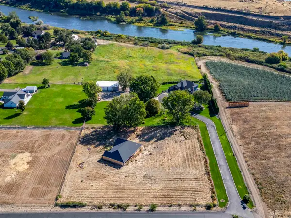 90404 W Hess Road, Prosser, WA 99350