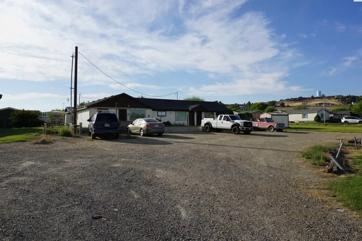 1691 Mcbride St, Sunnyside, WA 98944 - #1