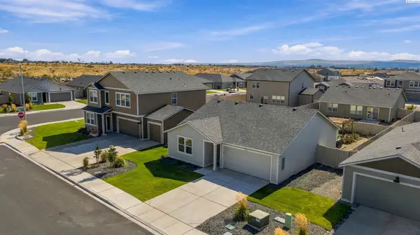 11216 Nottingham Dr, Pasco, WA 99301