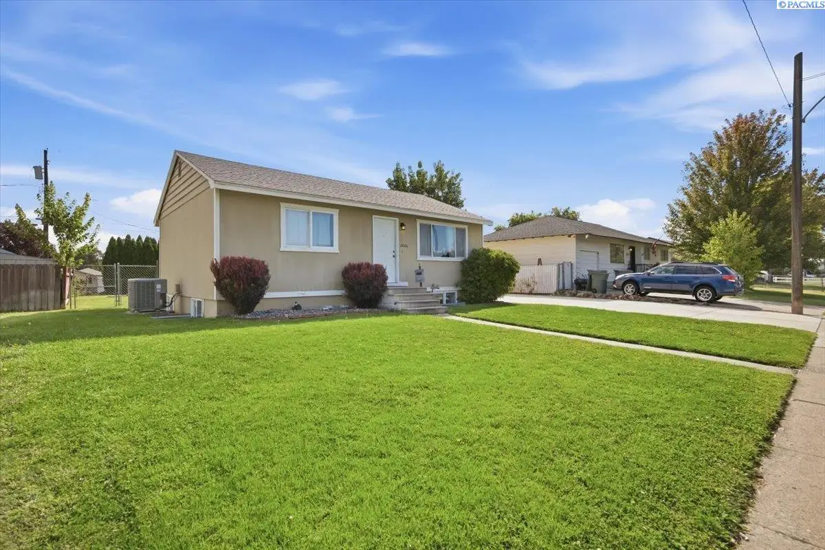 2006 Everest Ave, Richland, WA 99354-2230 - #1