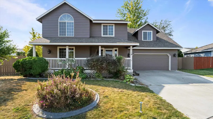 1615 W 24th Pl, Kennewick, WA 99337 - #2
