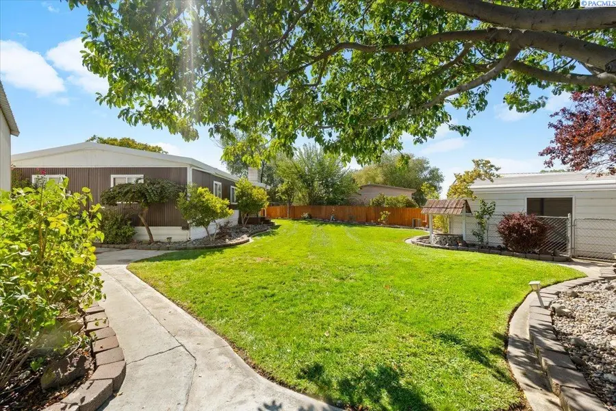 47 Robin Road, Burbank, WA 99323 - #3