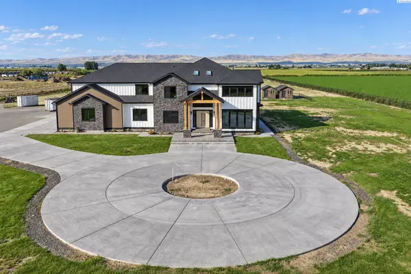 2261 Outlook Rd, Sunnyside, WA 98944