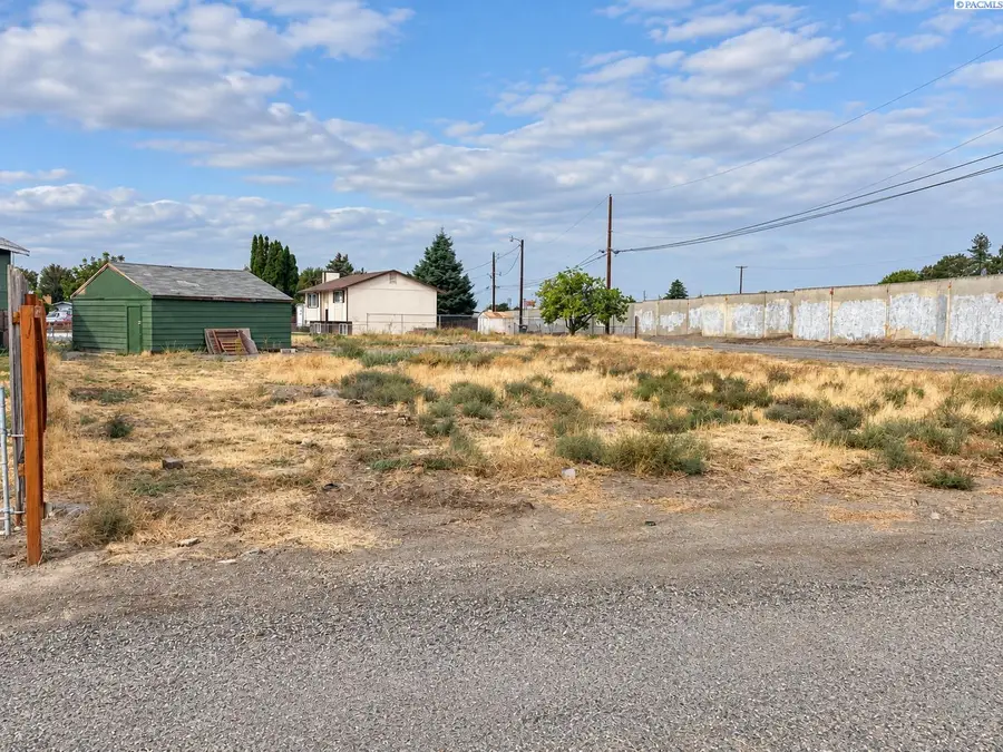 1535 W Jay St, Pasco, WA 99301 - #2