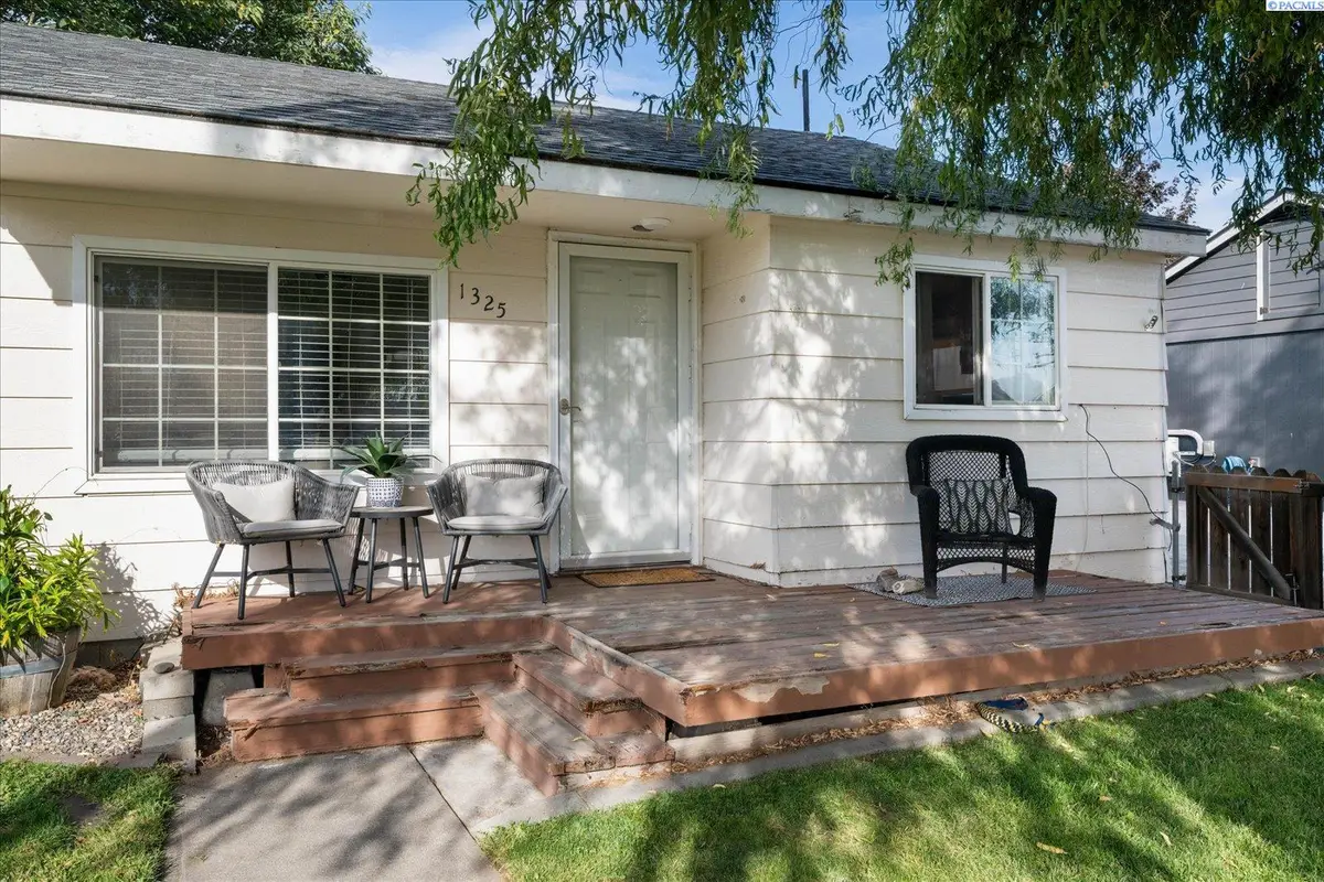 1325 Sanford Ave, Richland, WA 99354 - #1
