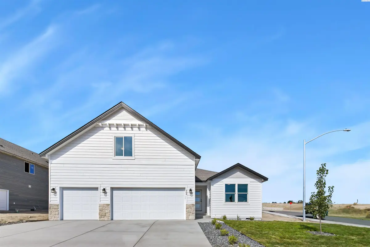 704 Honeylicious St, Richland, WA 99352 - #1