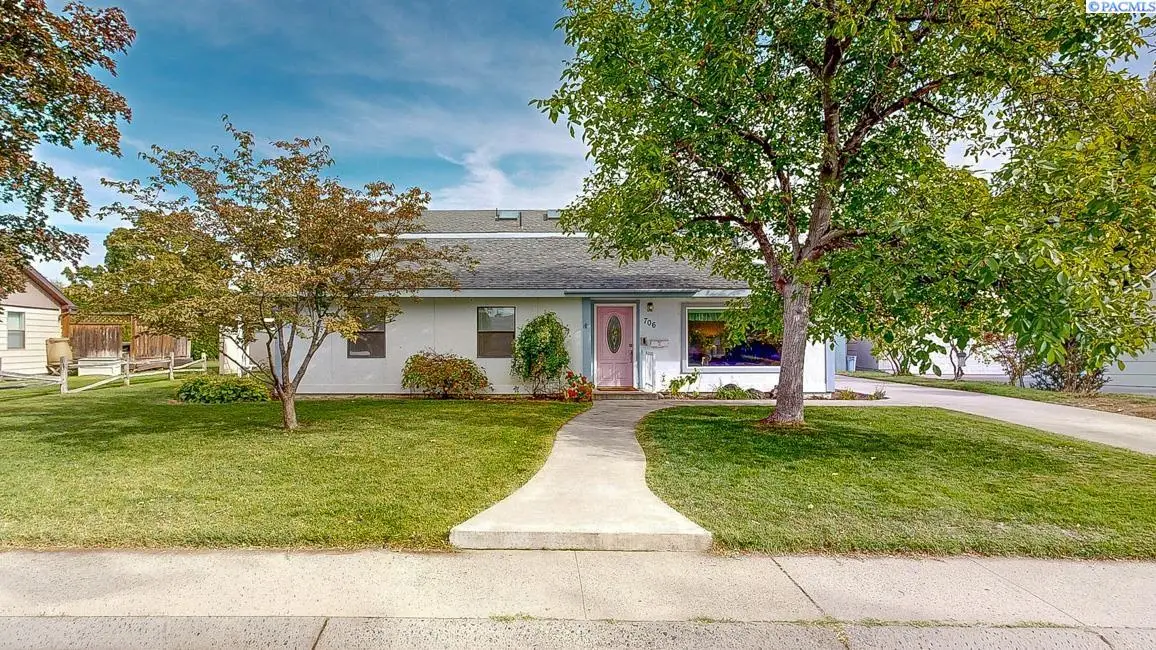 706 Cedar Avenue, Richland, WA 99352 - #1