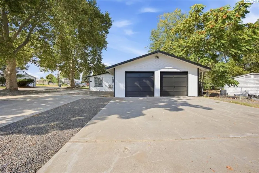 1003 N 61st Ave., West Richland, WA 99353 - #2