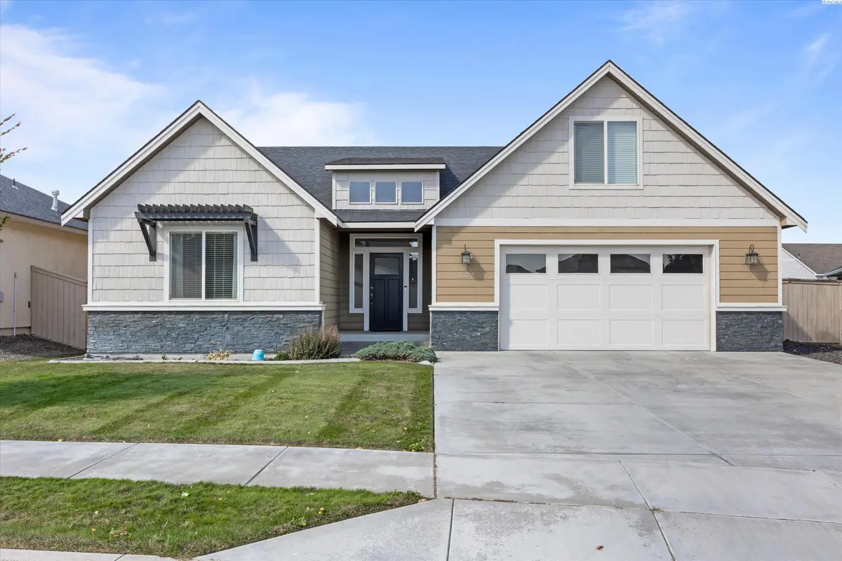 1327 N Oklahoma Pl, Kennewick, WA 99336 - #1