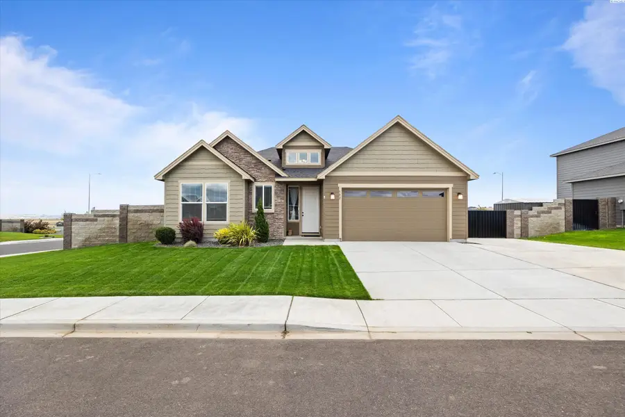 502 Constance Ave, West Richland, WA 99353 - #2