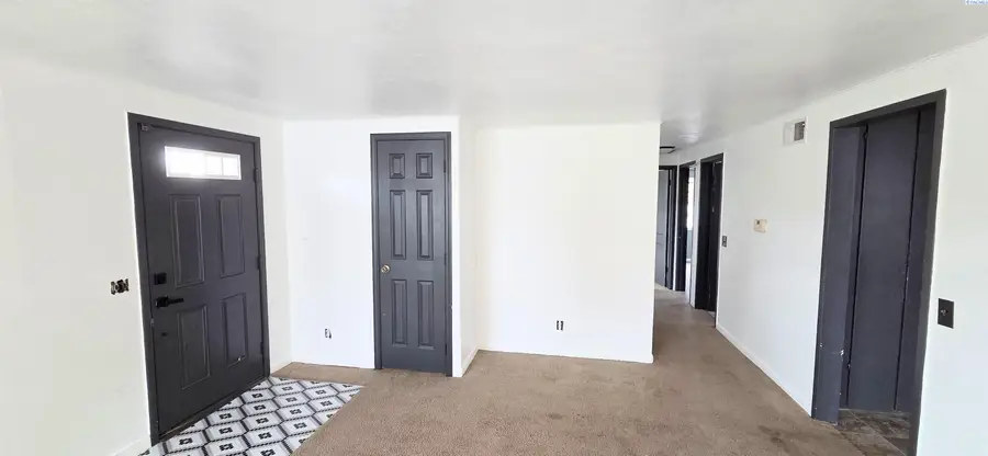 609 Birch Ave, Richland, WA 99352 - #2
